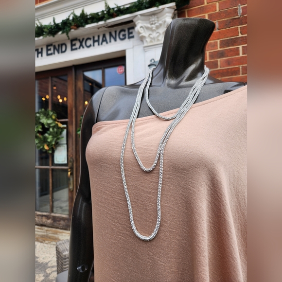 ✨️Elegant 3 Strand Silver Layered Necklace✨️ - Picture 6 of 15